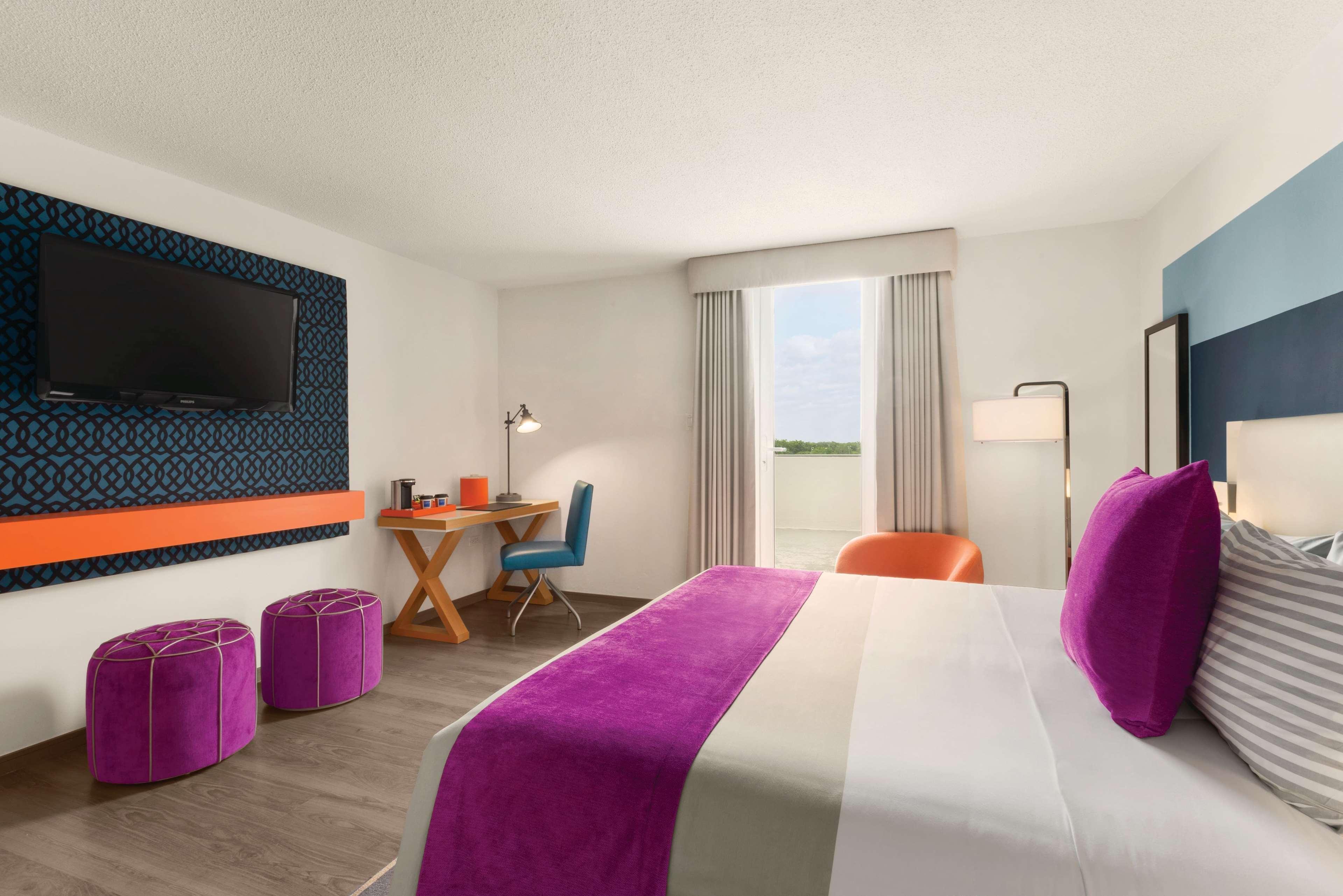 Tryp By Wyndham Isla Verde San Juan Exteriör bild