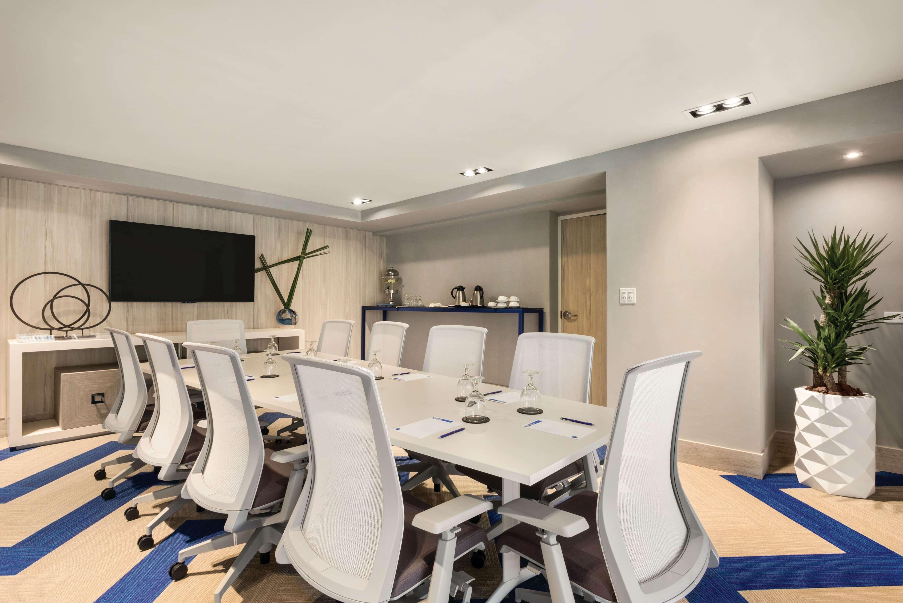 Tryp By Wyndham Isla Verde San Juan Exteriör bild