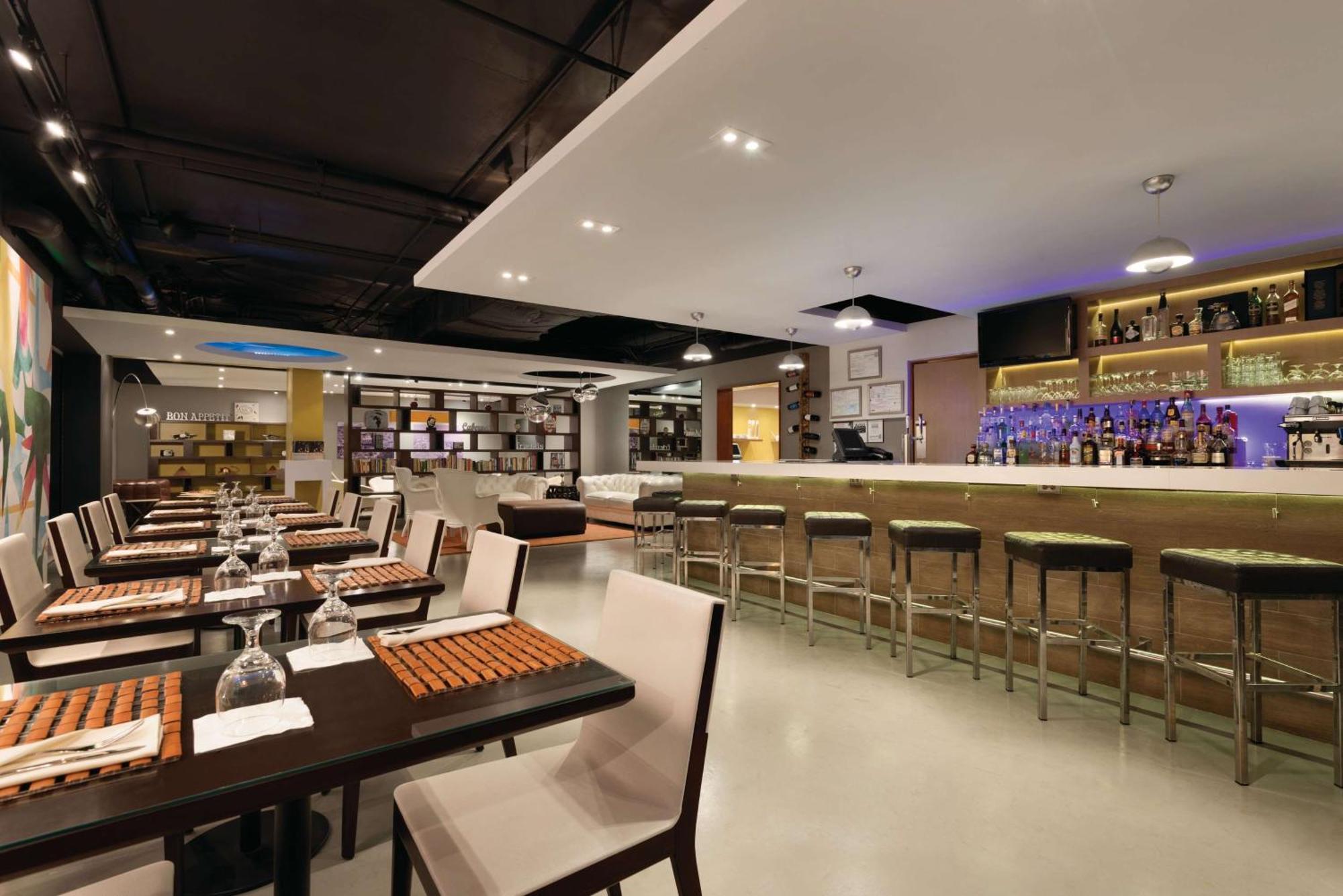 Tryp By Wyndham Isla Verde San Juan Exteriör bild