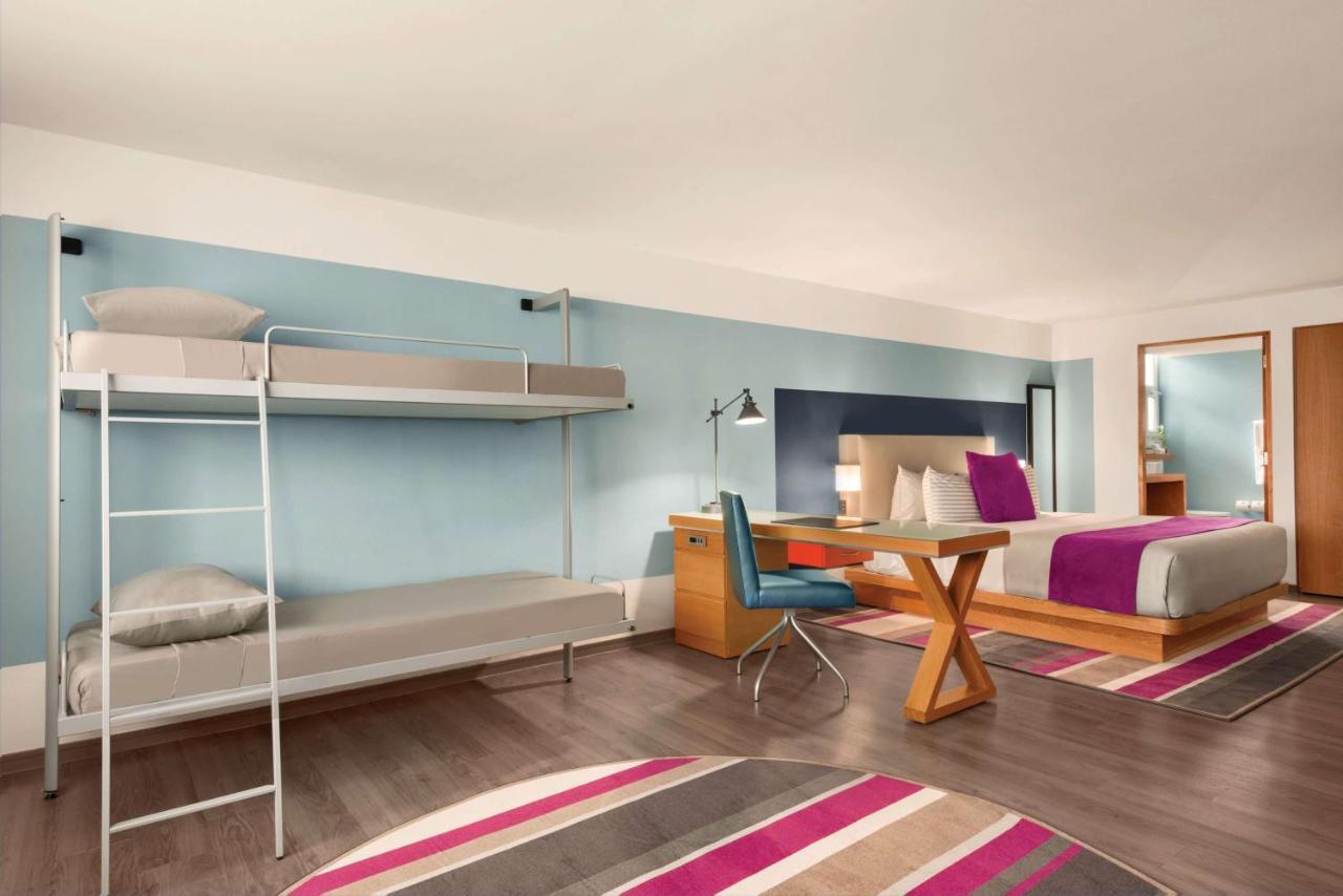 Tryp By Wyndham Isla Verde San Juan Exteriör bild